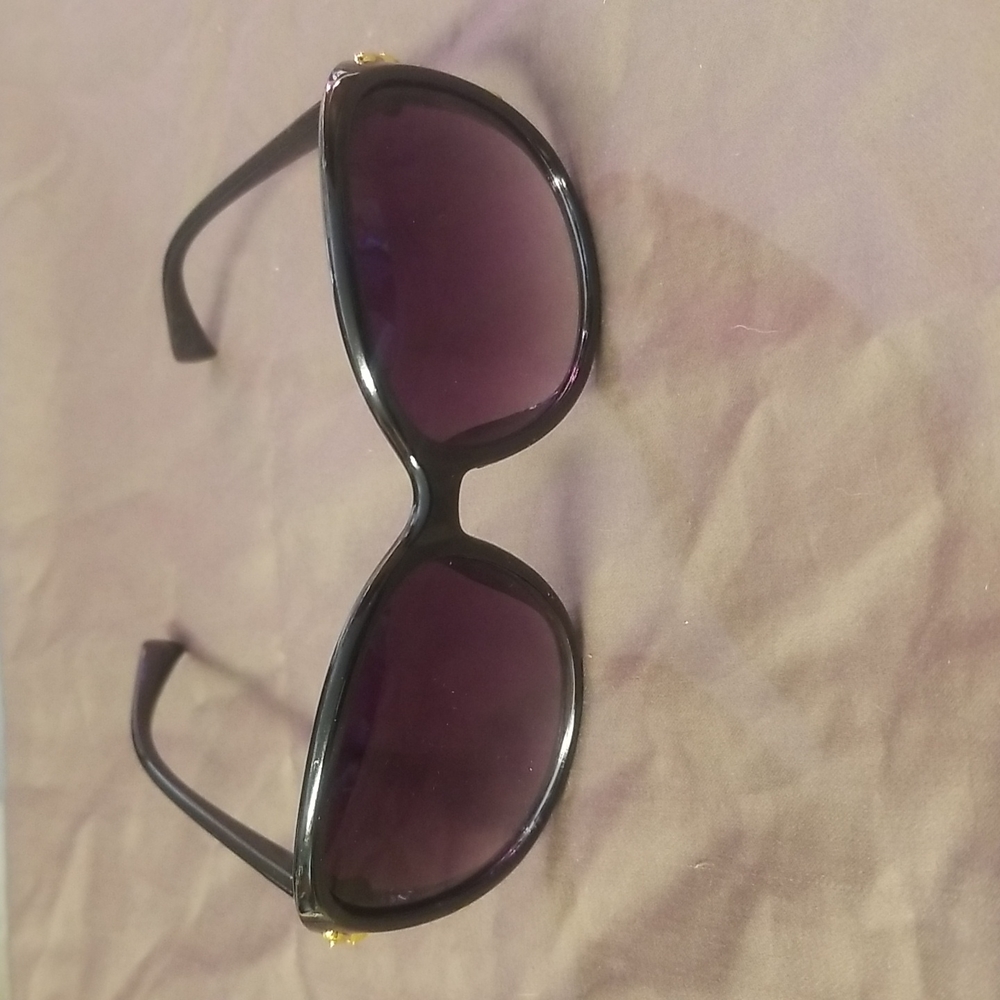 Retro fox sunglasses